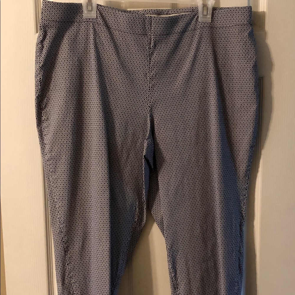 Patterned cropped ankle pant